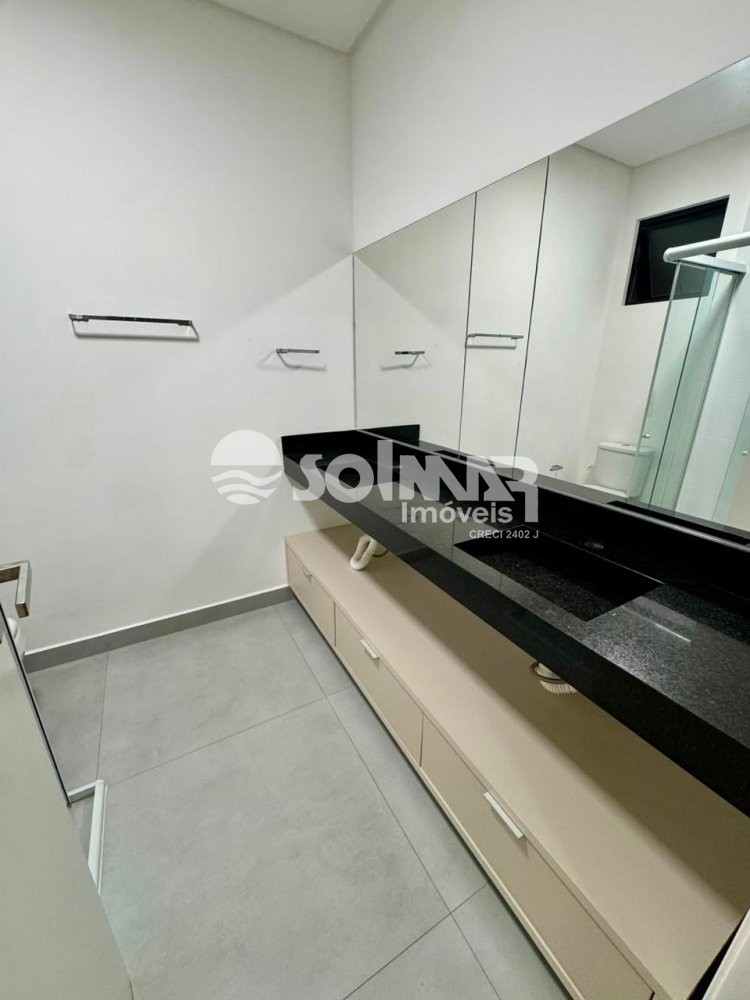 (ANUAL) 04 SUITES  04 VAGAS - MEIA PRAIA