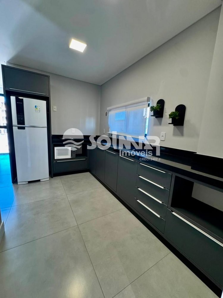 (ANUAL) 04 SUITES  04 VAGAS - MEIA PRAIA