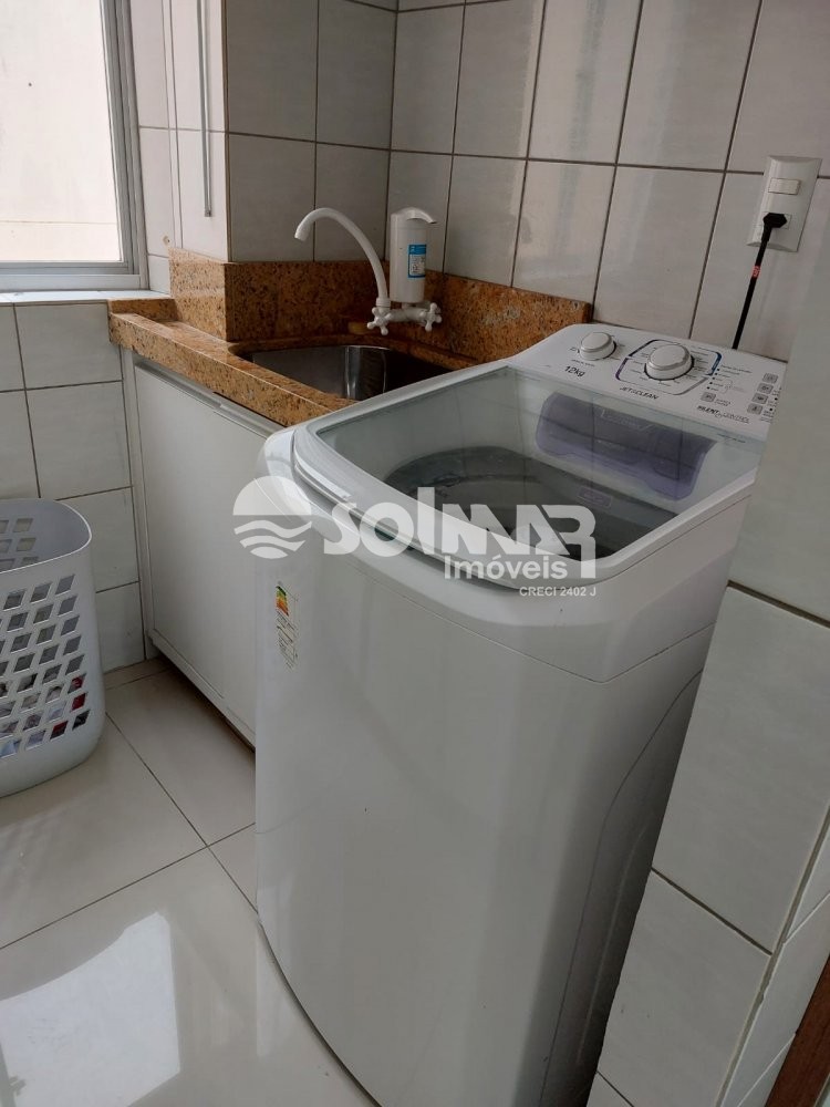 3 DORM SENDO 1 SUITE 1 VAGA  MOBILIADO QUADRA MAR