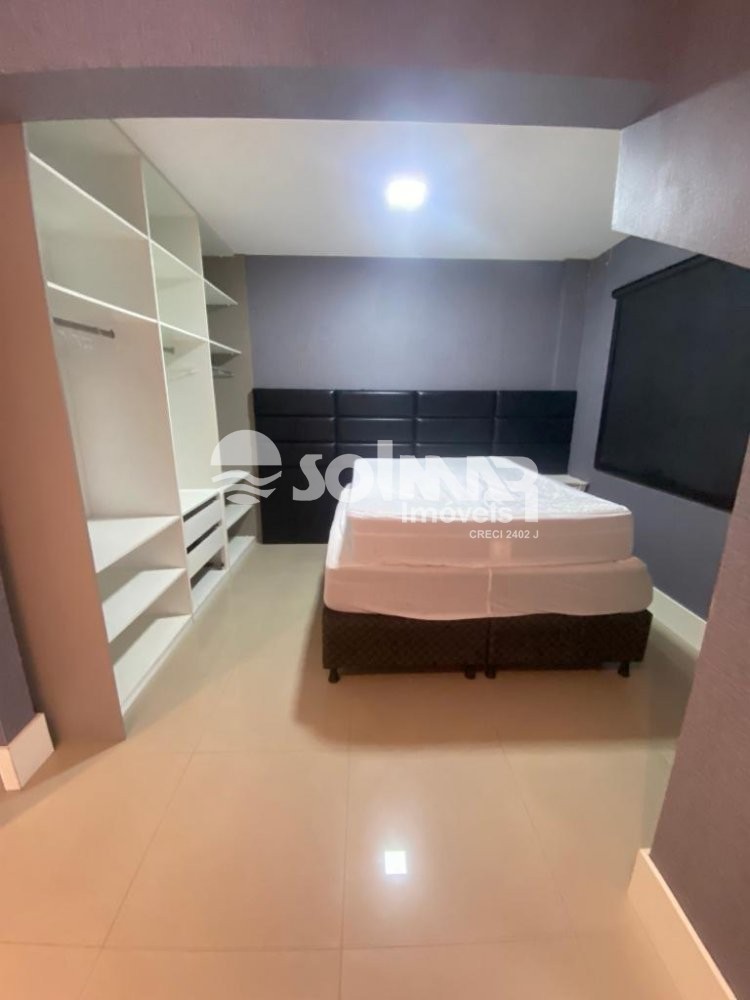 1 DORM 1 VAGA  DE GARAGEM MEIA PRAIA