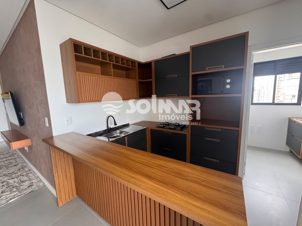 2 DORM SENDO 2 SUITES 2 VAGAS  MEIA PRAIA 