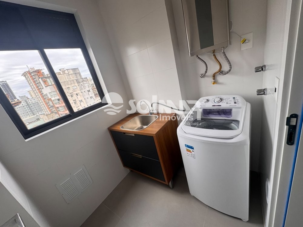 2 DORM SENDO 2 SUITES 2 VAGAS  MEIA PRAIA 