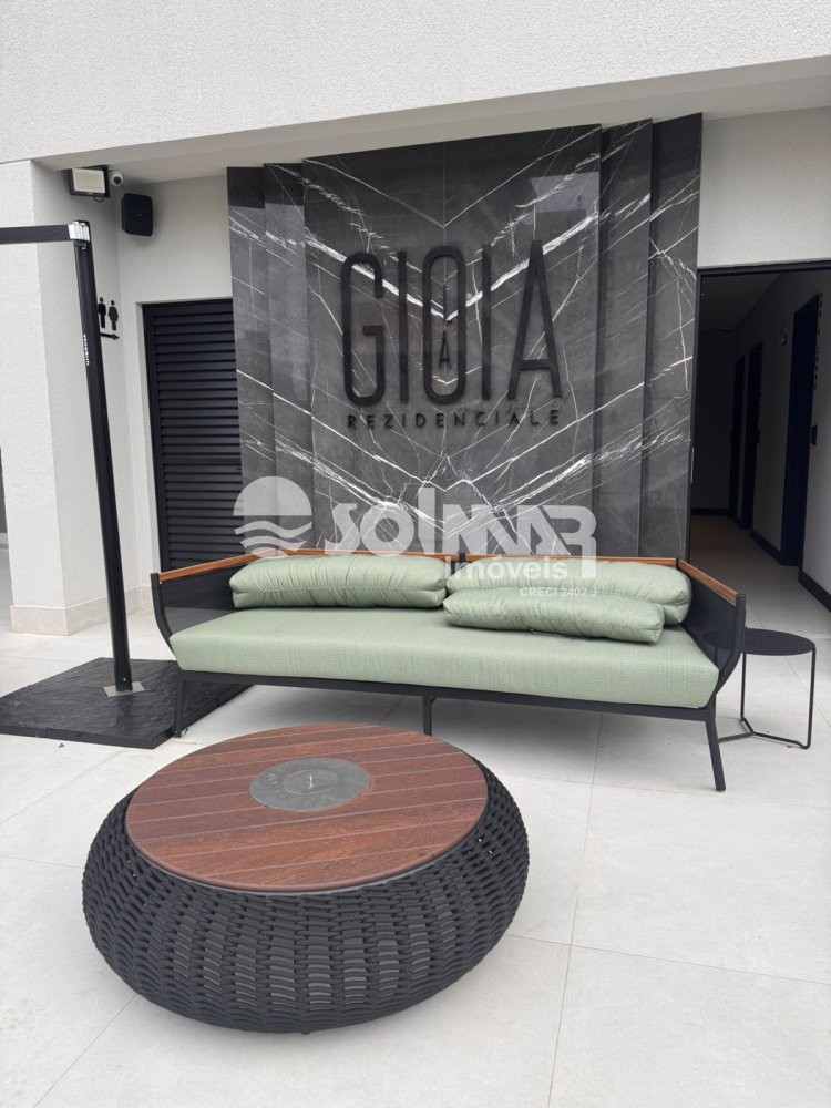 2 DORM SENDO 2 SUITES 2 VAGAS  MEIA PRAIA 