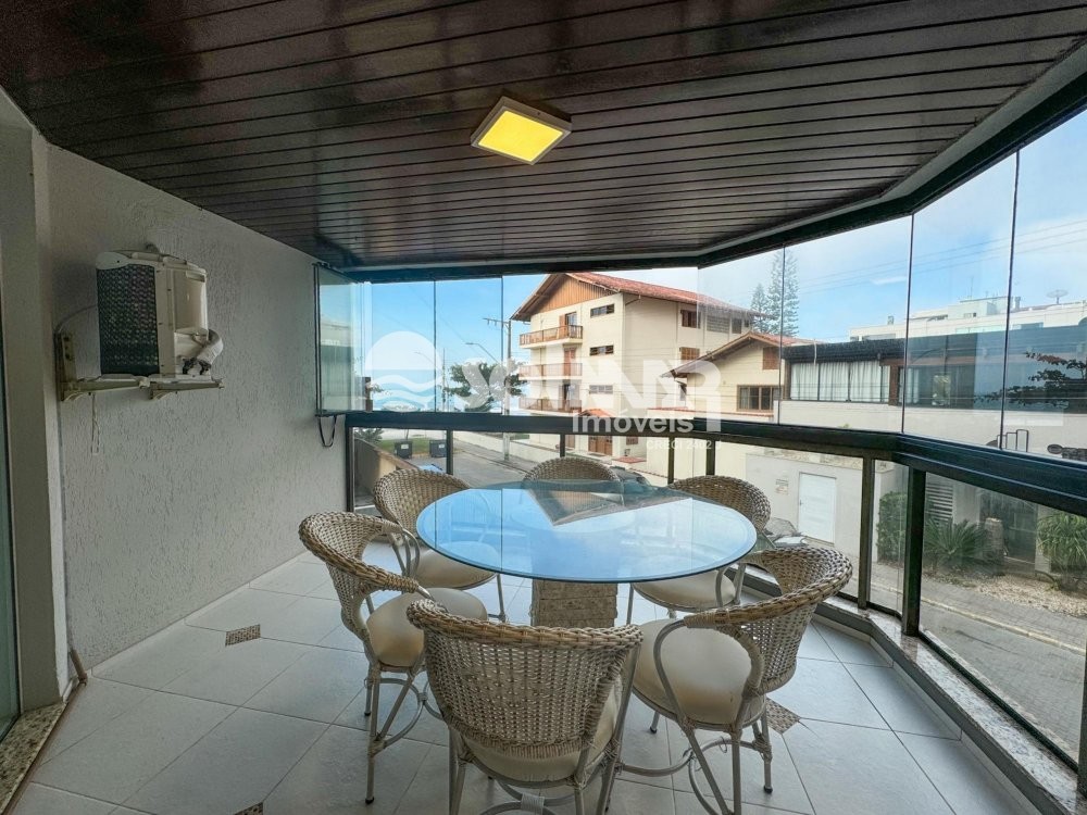 4 DORM SENDO 2 SUITES 1 VAGA DE GARAGEM MEIA PRAIA