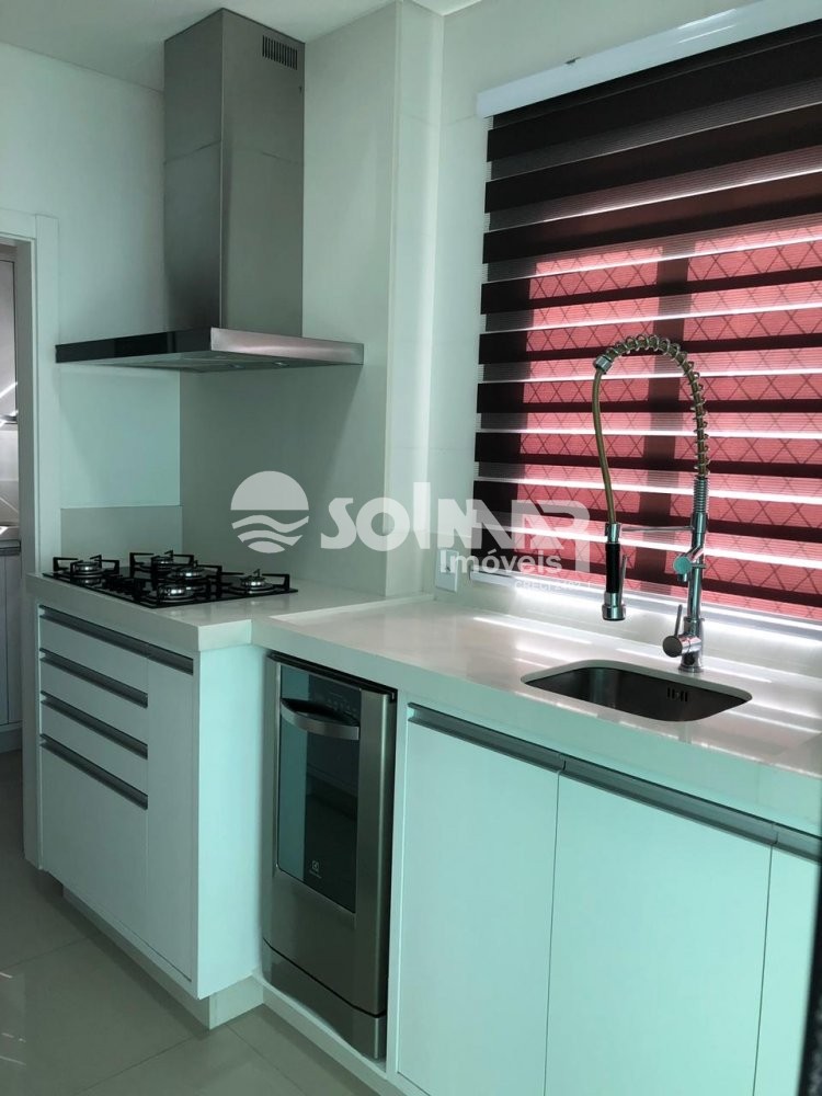 (ANUAL) 3 SUITES 2 VAGAS DE GARAGEM - MEIA PRAIA