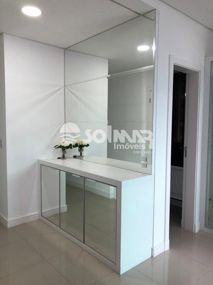 (ANUAL) 3 SUITES 2 VAGAS DE GARAGEM - MEIA PRAIA