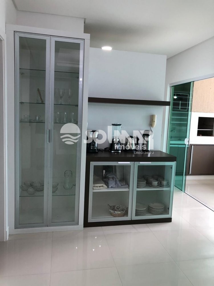 (ANUAL) 3 SUITES 2 VAGAS DE GARAGEM - MEIA PRAIA