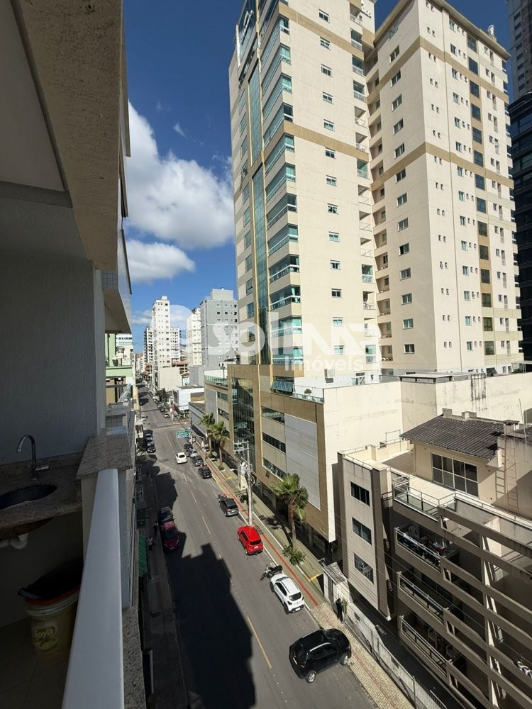 2 DORM SENDO 1 SUITE 1 VAGA  MEIA PRAIA 