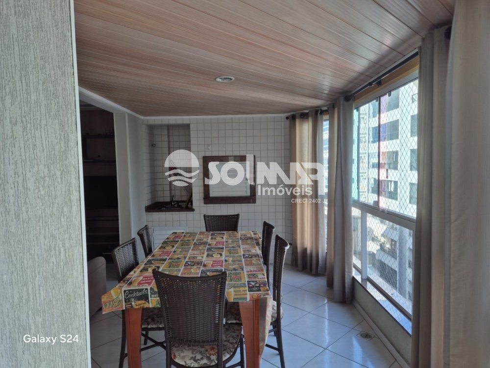 3 DORM SENDO 2 SUITES 1 VAGA  MEIA PRAIA 