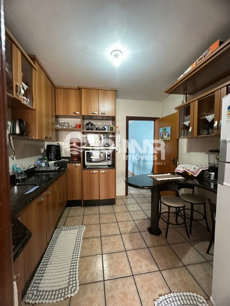 2 DORM SENDO 1 SUITE 1 VAGA  MEIA PRAIA 