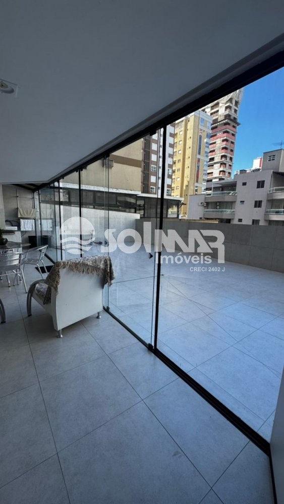 2 DORM SENDO 1 SUITE 1 VAGA  MEIA PRAIA