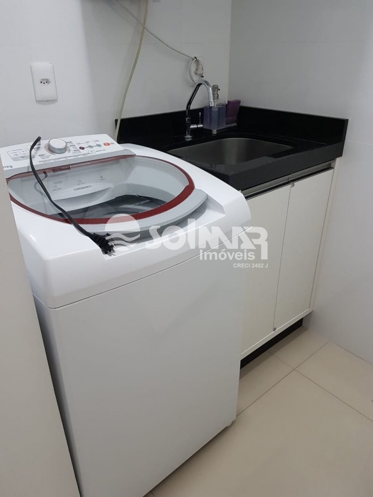 3 SUITES 3 VAGAS DE GARAGEM - MEIA PRAIA