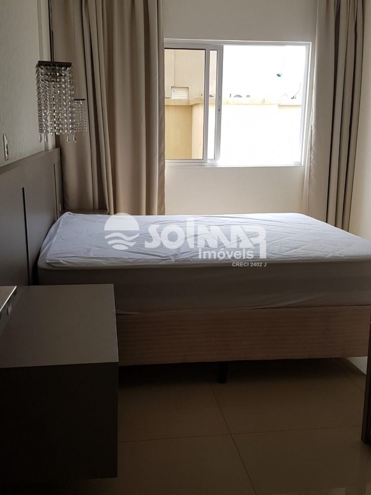 3 SUITES 3 VAGAS DE GARAGEM - MEIA PRAIA