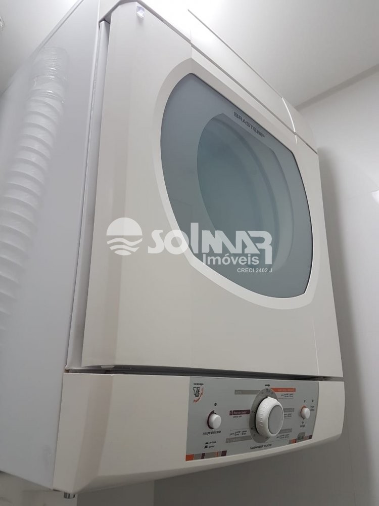3 SUITES 3 VAGAS DE GARAGEM - MEIA PRAIA