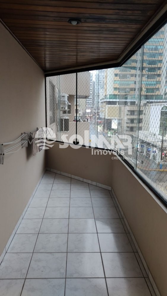 3 DORM SENDO 1 SUITE 1 VAGA  MOBILIADO- MEIA PRAIA