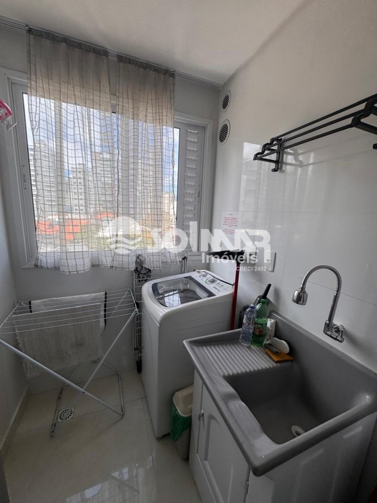 3 DORMITORIOS SENDO 2 SUITES 2 VAGAS  DE GARAGEM 