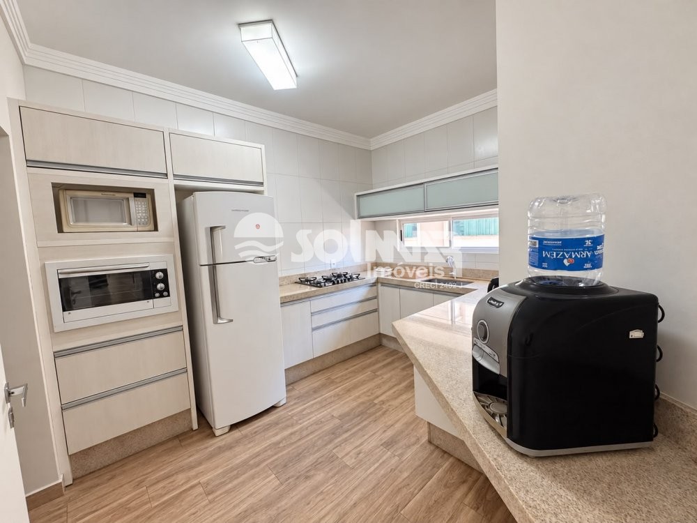 3 SUITES 1 VAGA DE GARAGEM - MEIA PRAIA