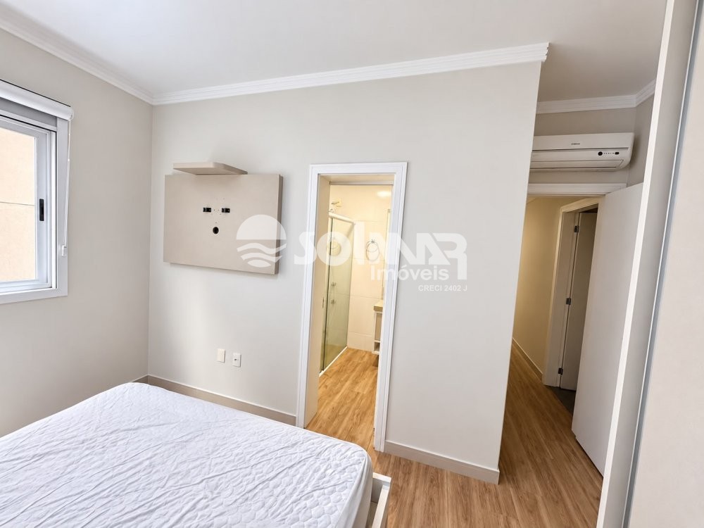 3 SUITES 1 VAGA DE GARAGEM - MEIA PRAIA