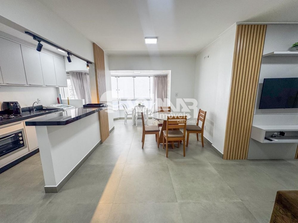 2 DORM SENDO 1 SUITE 1 VAGA  MEIA PRAIA