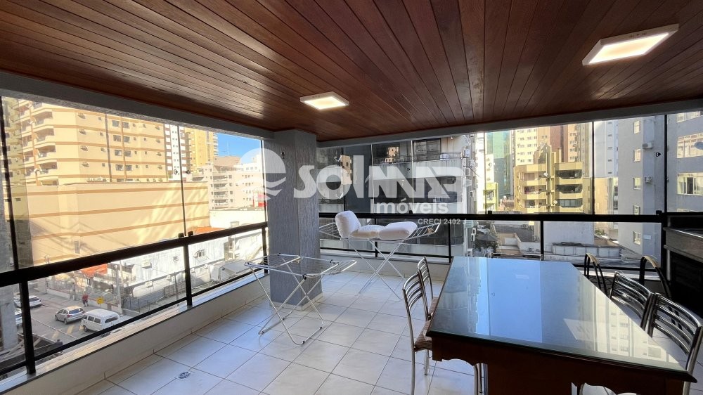 04 DORM E 02 VAGAS DE GARAGEM - AT 200M DO MAR