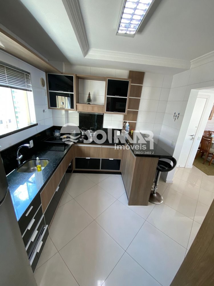 03 SUTES E 02 VAGAS DE GARAGEM - ANDAR ALTO