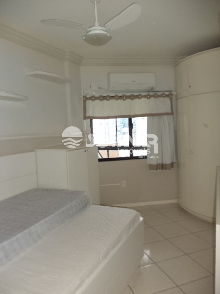 02 DORM E 01 VAGA DE GARAGEM - AT 100M DA PRAIA 