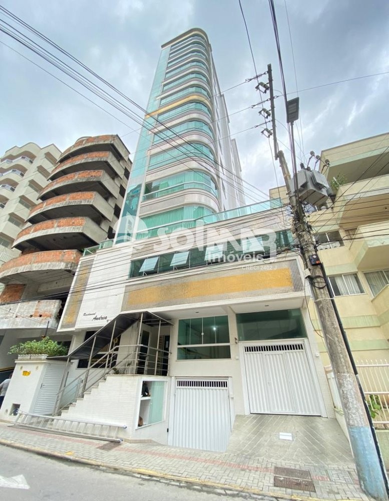 03 SUTES E 02 VAGAS DE GARAGEM - QUADRA MAR