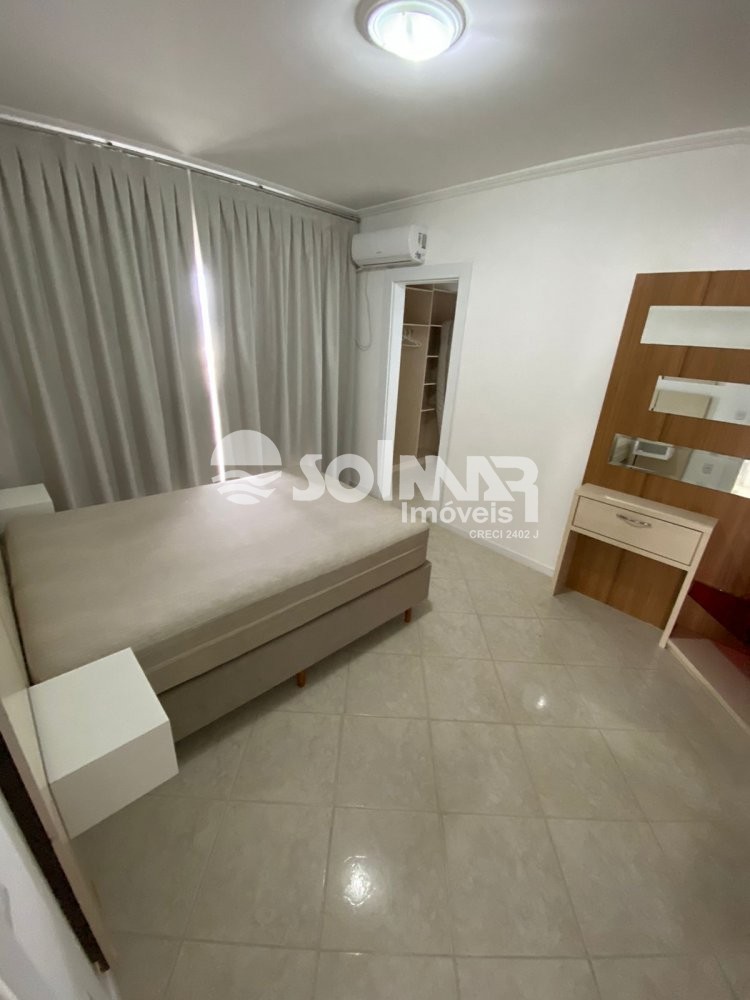 04 DORM SENDO 03 SUTES E 02 VAGAS - QUADRA MAR