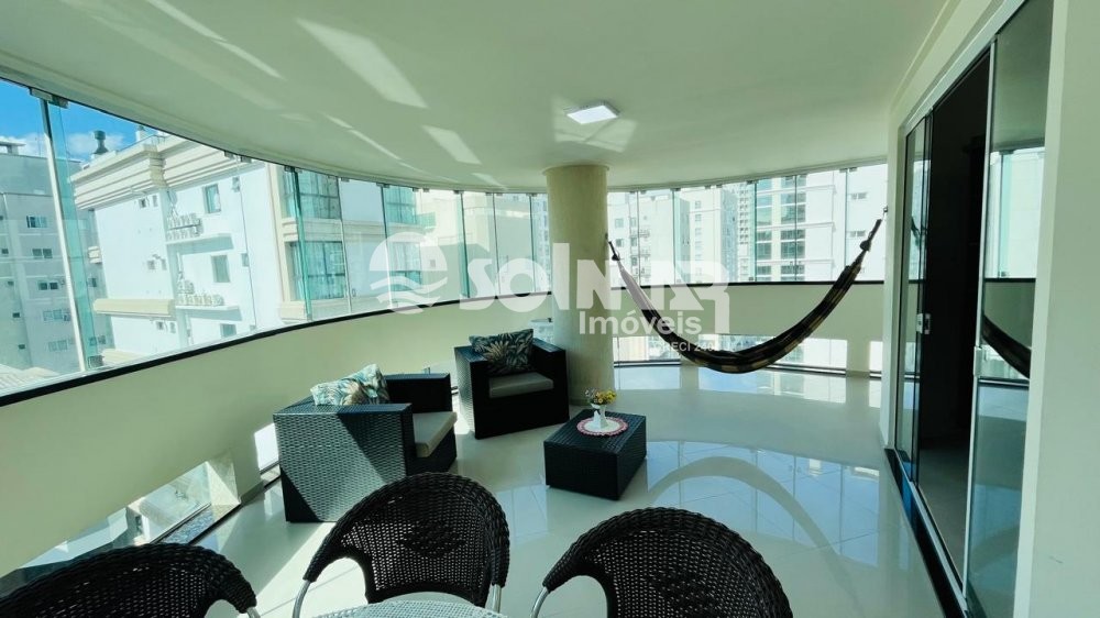 03 DORM E 02 VAGAS DE GARAGEM - MEIA PRAIA