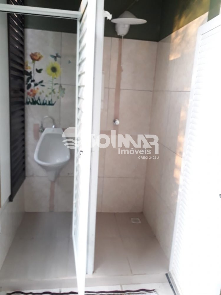 CASA DE EXCURS�O BEM LOCALIZADA - MEIA PRAIA