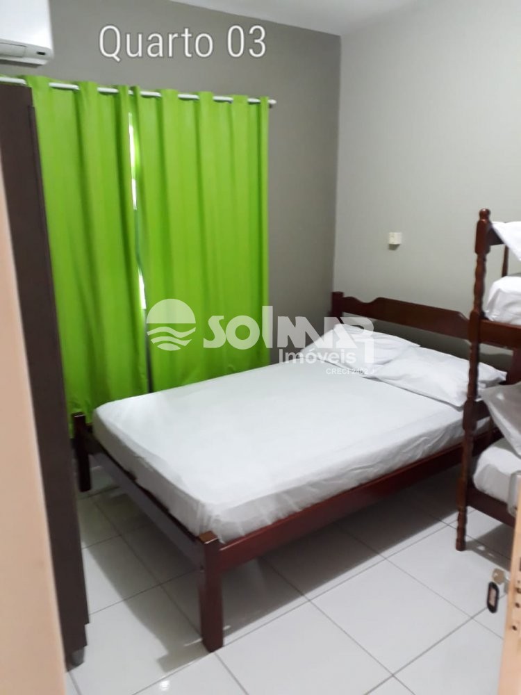 CASA DE EXCURS�O BEM LOCALIZADA - MEIA PRAIA