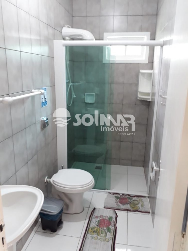 CASA DE EXCURS�O BEM LOCALIZADA - MEIA PRAIA