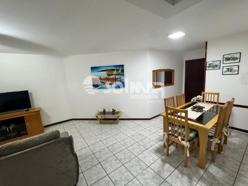 02 DORMITRIOS E 01 VAGA DE GARAGEM - MEIA PRAIA