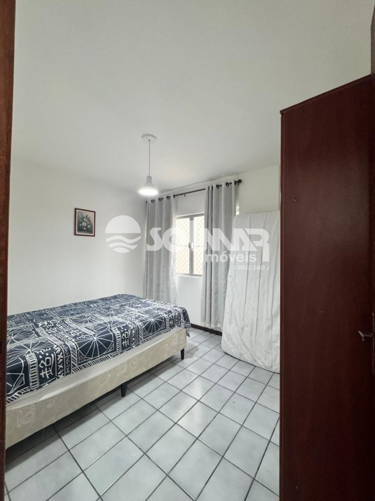 02 DORMITRIOS E 01 VAGA DE GARAGEM - MEIA PRAIA