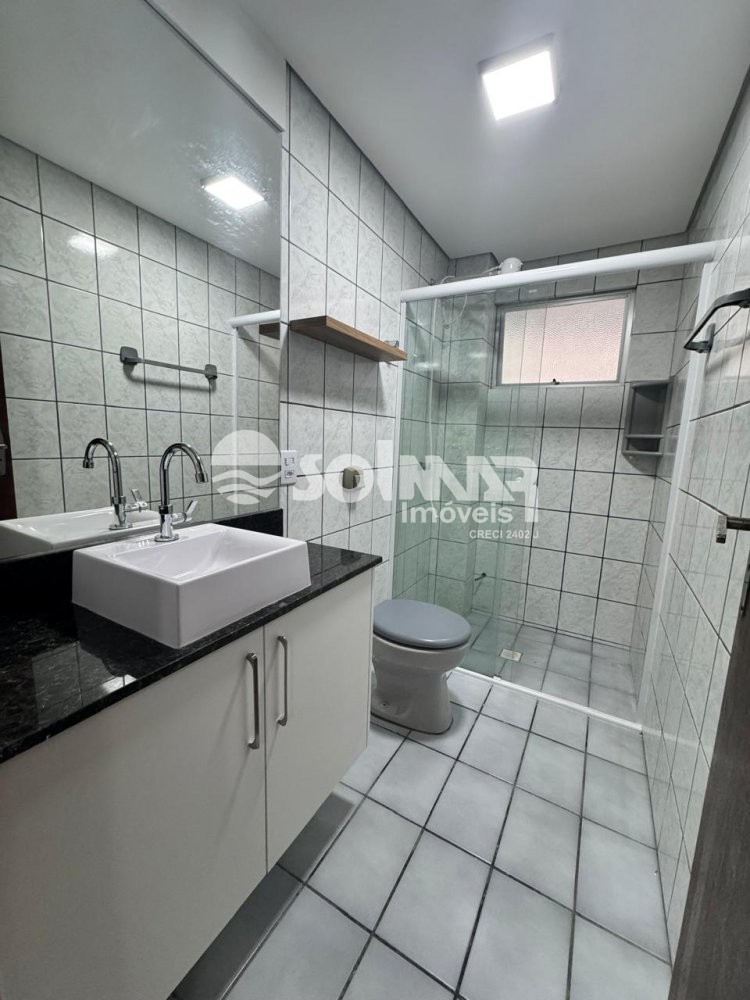 02 DORMITRIOS E 01 VAGA DE GARAGEM - MEIA PRAIA