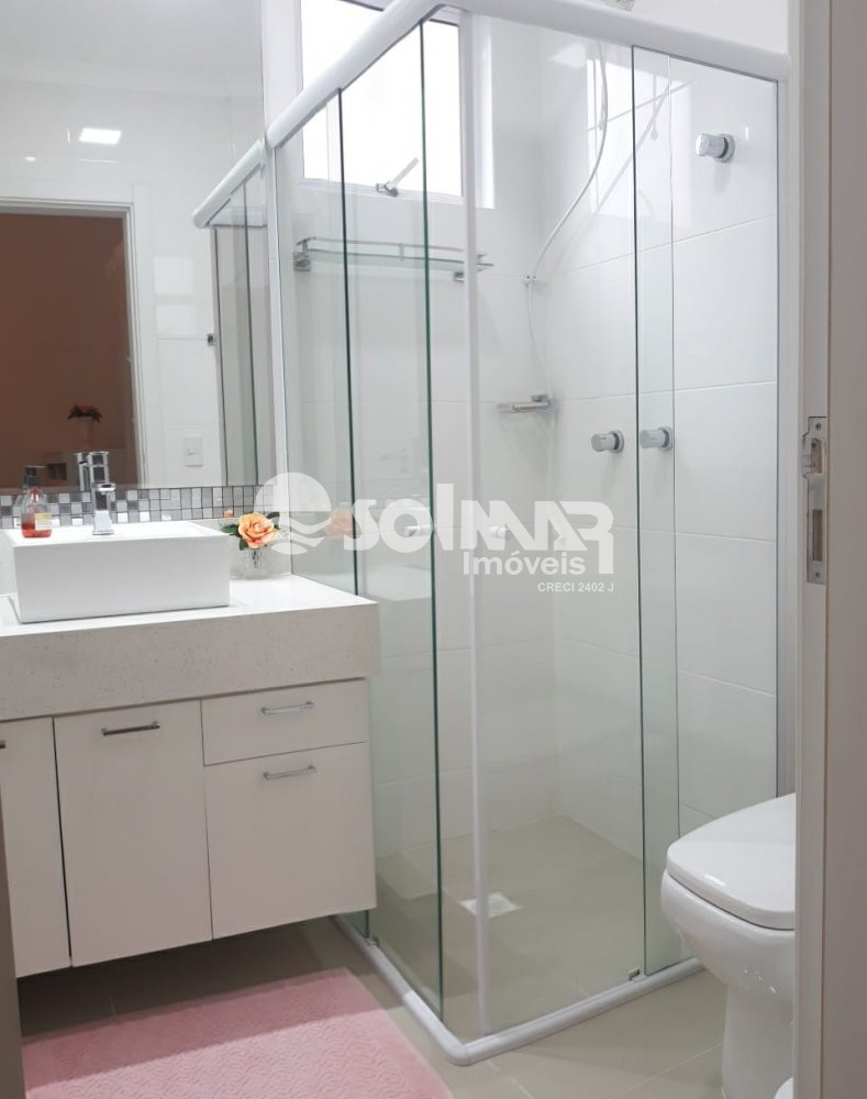 03 SUTES E 02 VAGAS DE GARAGEM - MEIA PRAIA 