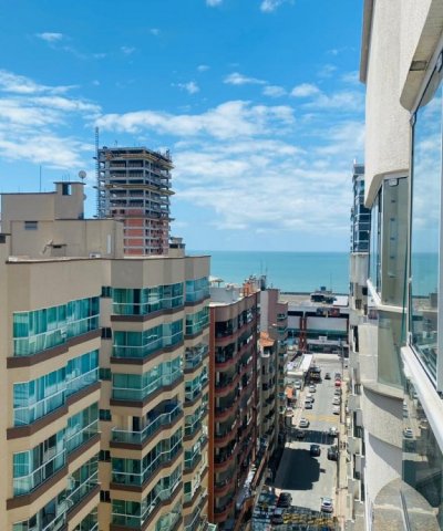 04 DORM E 02 VAGAS DE GARAGEM - AT� 200M DO MAR