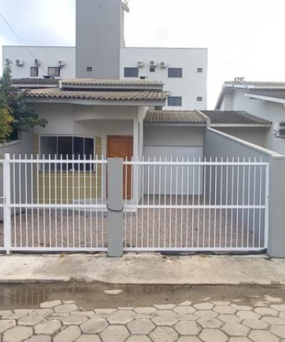 (ALUGUEL ANUAL) CASA 02 DOMIT�RIOS NO PEREQUE 