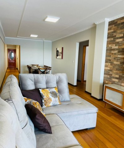 05 DORMIT�RIOS FRENTE MAR NA MEIA PRAIA