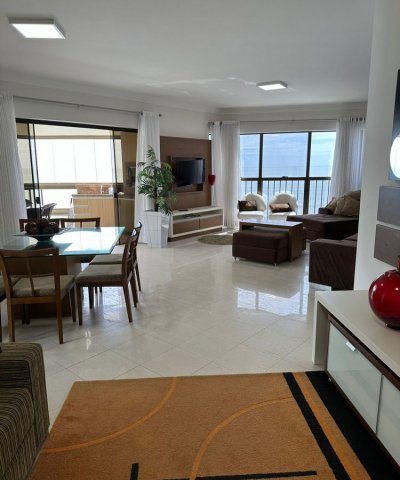 05 SU�TES E 02 VAGAS DE GARAGEM - FRENTE MAR 