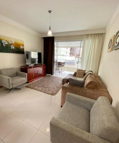 02 DORMIT�RIOS E 01 VAGA DE GARAGEM - MEIA PRAIA 